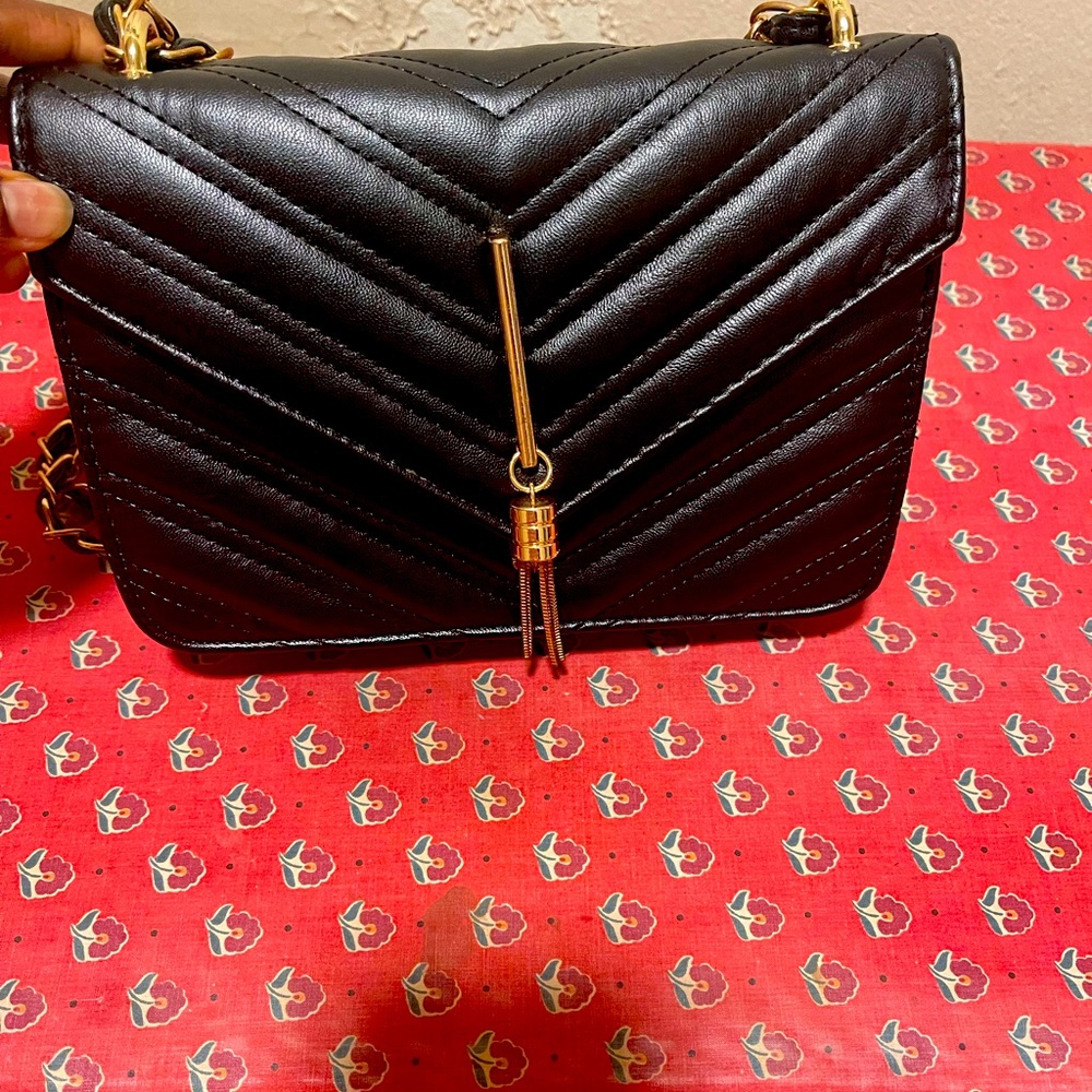 Beautiful fashion nova handbag